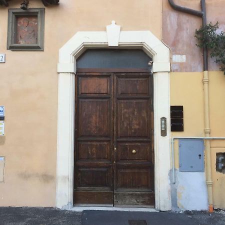 Livia B&B - Trastevere Рим Екстер'єр фото