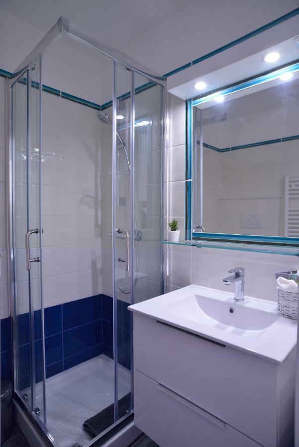 Livia B&B - Trastevere Рим Екстер'єр фото