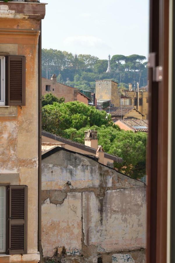 Livia B&B - Trastevere Рим Екстер'єр фото