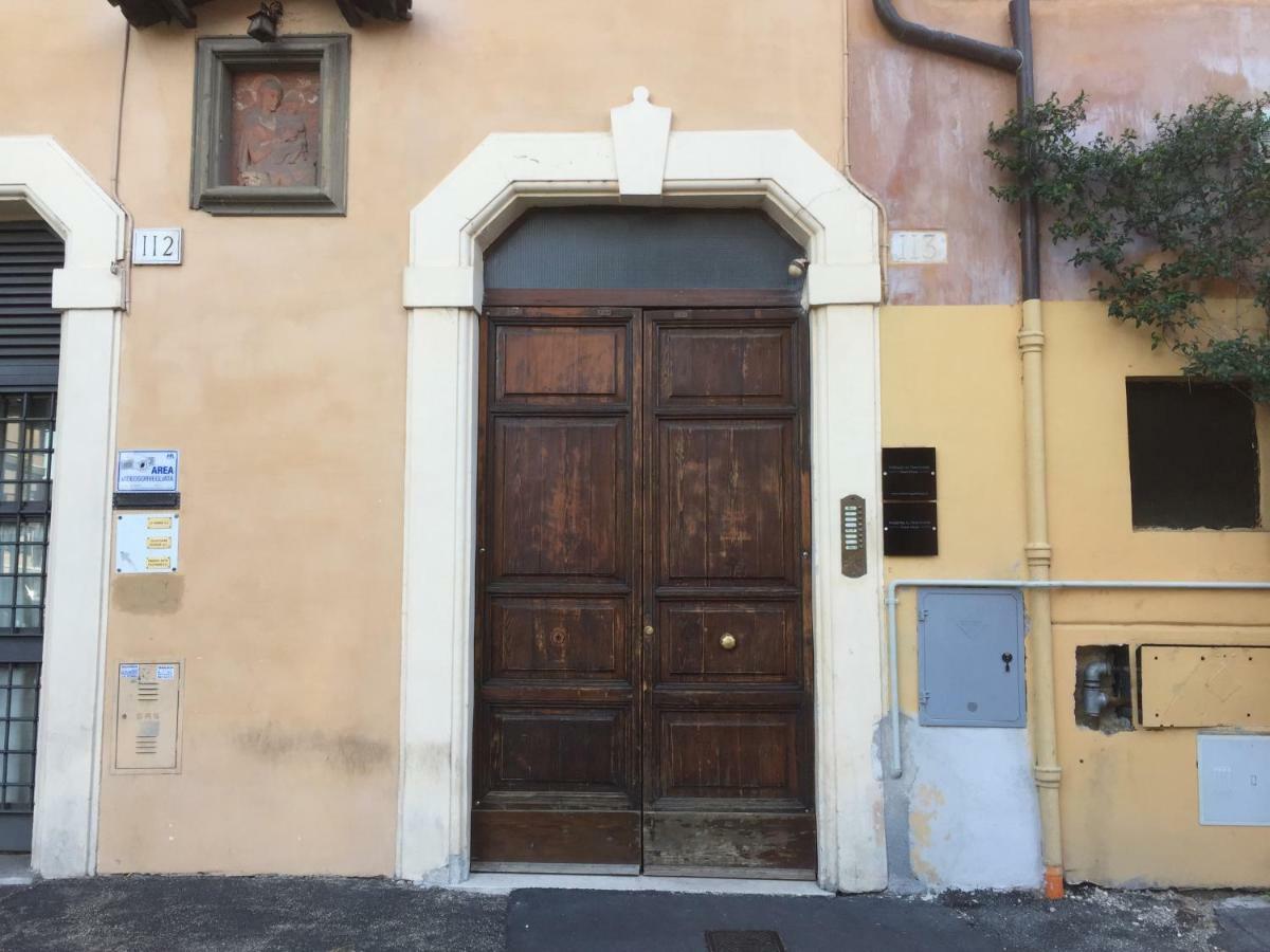 Livia B&B - Trastevere Рим Екстер'єр фото